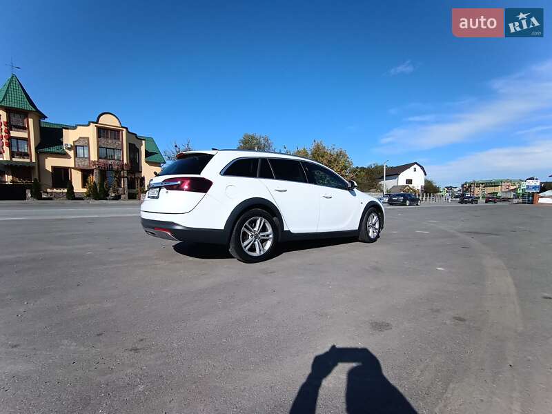 Універсал Opel Insignia 2015 в Івано-Франківську