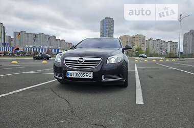 Універсал Opel Insignia 2010 в Києві