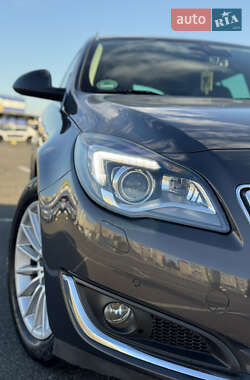 Универсал Opel Insignia 2015 в 