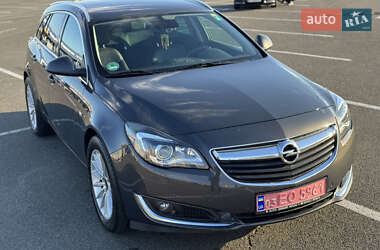 Универсал Opel Insignia 2015 в 