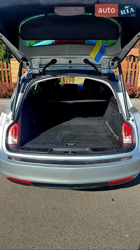 Універсал Opel Insignia 2011 в Дніпрі