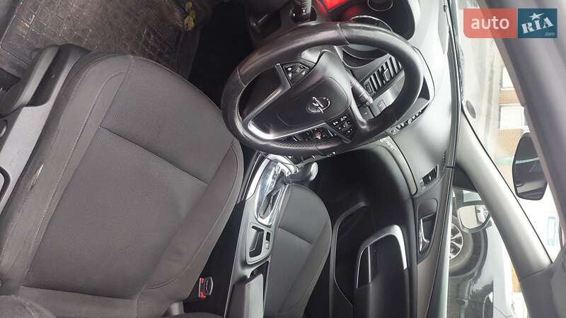 Універсал Opel Insignia 2011 в Дніпрі