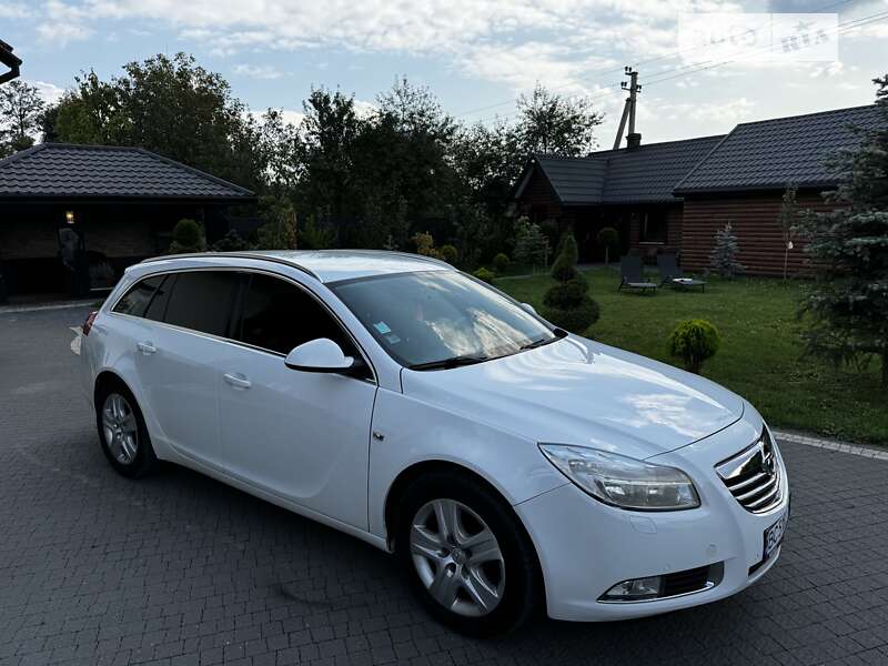 Универсал Opel Insignia 2009 в Львове