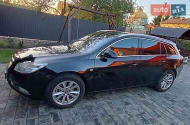 Универсал Opel Insignia 2011 в 