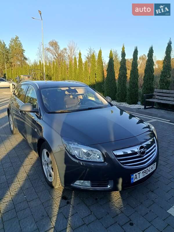 Універсал Opel Insignia 2012 в Івано-Франківську