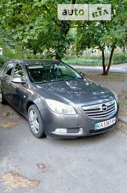 Универсал Opel Insignia 2011 в 
