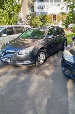 Универсал Opel Insignia 2011 в 