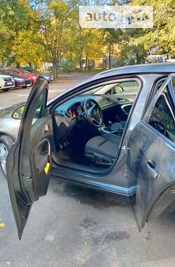 Универсал Opel Insignia 2011 в 