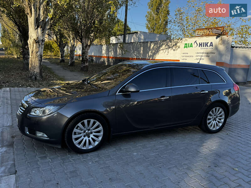 Універсал Opel Insignia 2009 в Миколаєві