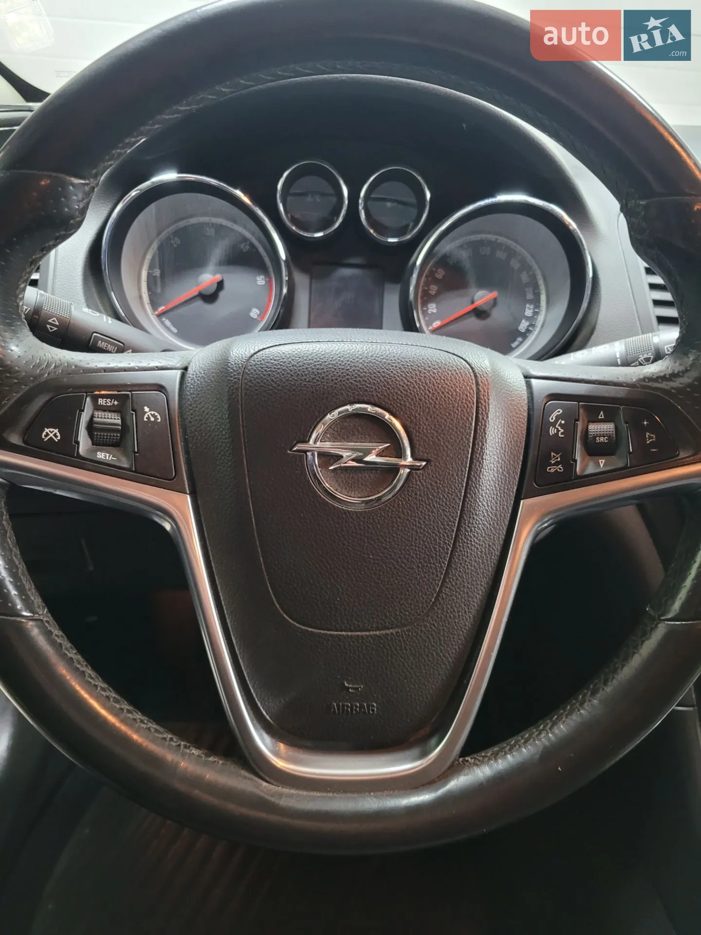 2010 Opel Insignia - мініатюра 11