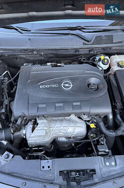 Седан Opel Insignia 2012 в Львові