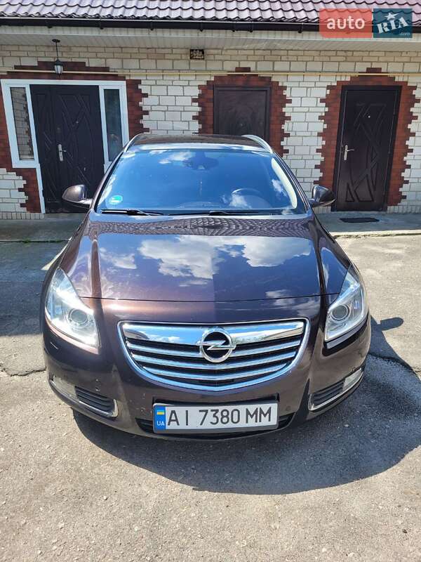 Opel Insignia 2011