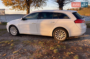 Универсал Opel Insignia 2010 в Бережанах