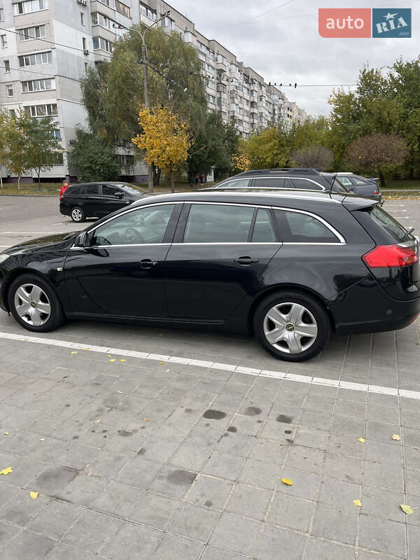 Універсал Opel Insignia 2012 в Черкасах