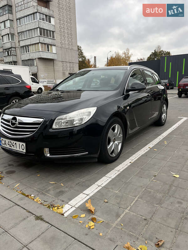 Універсал Opel Insignia 2012 в Черкасах