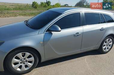 Универсал Opel Insignia 2011 в 