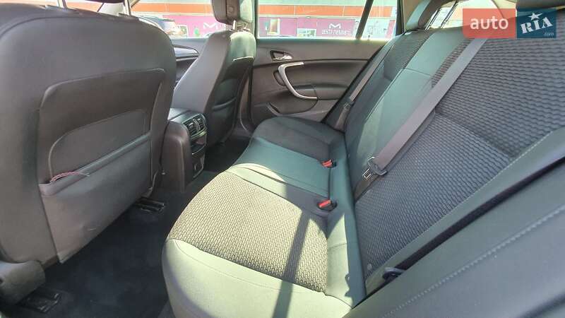 Универсал Opel Insignia 2013 в Киеве