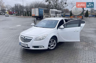 Седан Opel Insignia 2011 в Житомирі