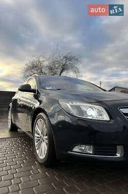 Универсал Opel Insignia 2012 в Березному