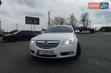 Лифтбек Opel Insignia 2010 в Лубнах