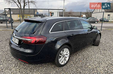 Универсал Opel Insignia 2015 в Хусте