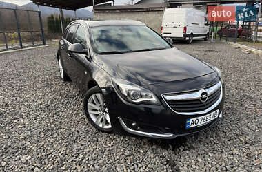 Универсал Opel Insignia 2015 в Хусте