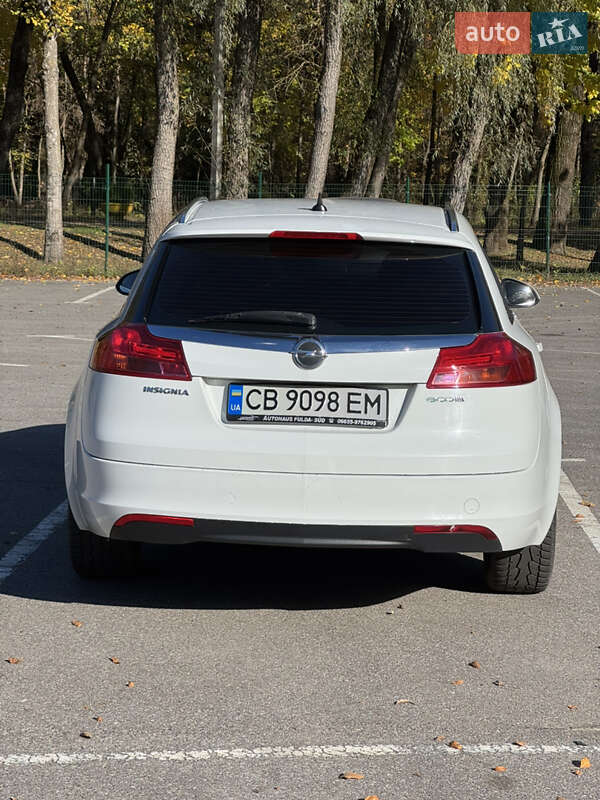 Универсал Opel Insignia 2009 в Чернигове