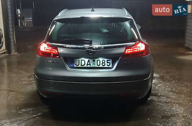 Универсал Opel Insignia 2010 в 
