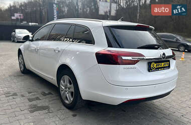 Універсал Opel Insignia 2014 в Чернівцях