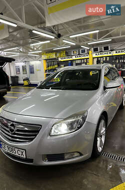 Універсал Opel Insignia 2010 в Чернівцях