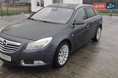 Універсал Opel Insignia 2011 в Новоселиці