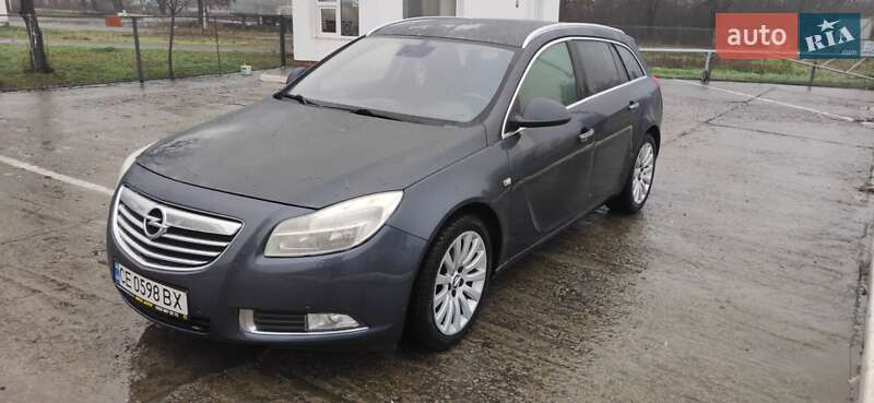 Універсал Opel Insignia 2011 в Новоселиці