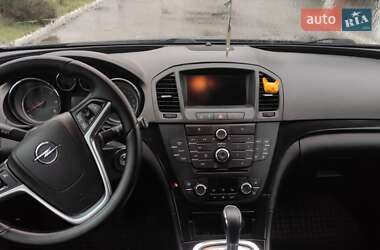 Універсал Opel Insignia 2011 в Новоселиці