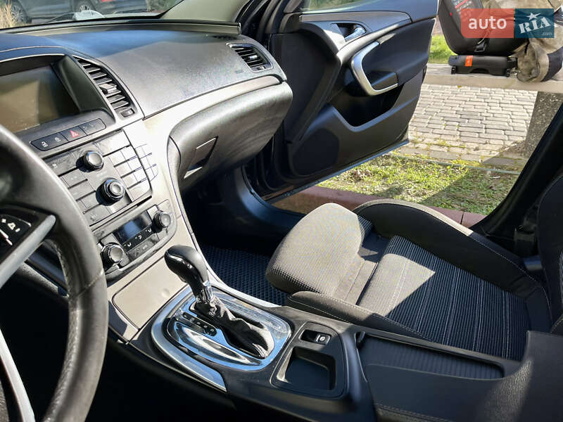 Універсал Opel Insignia 2010 в Івано-Франківську