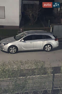 Универсал Opel Insignia 2010 в Киеве