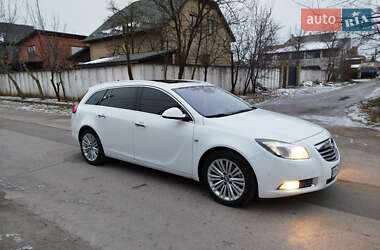 Универсал Opel Insignia 2013 в Конотопе