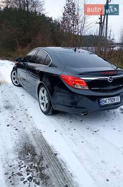 Седан Opel Insignia 2009 в Радивилове