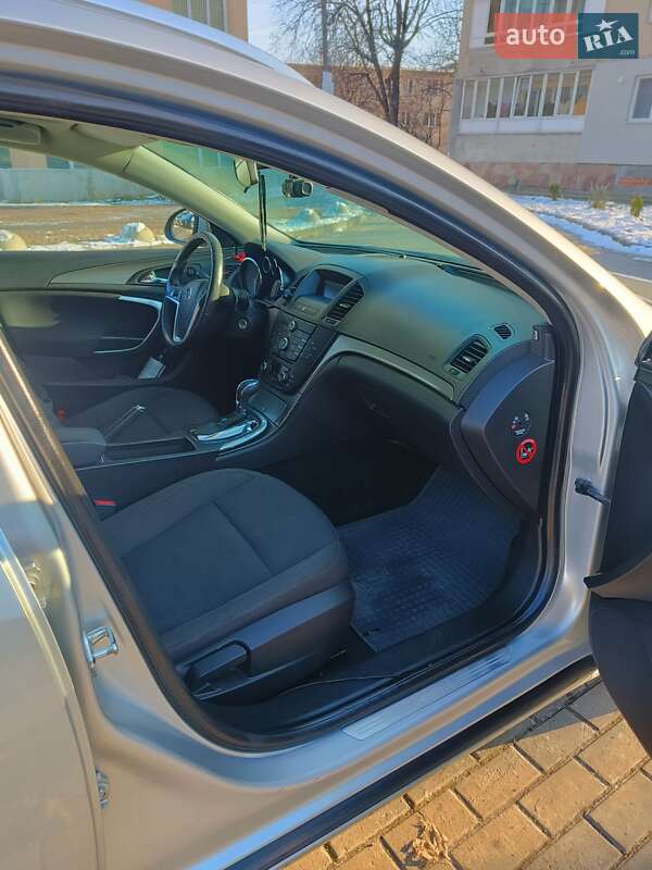 Універсал Opel Insignia 2011 в Львові