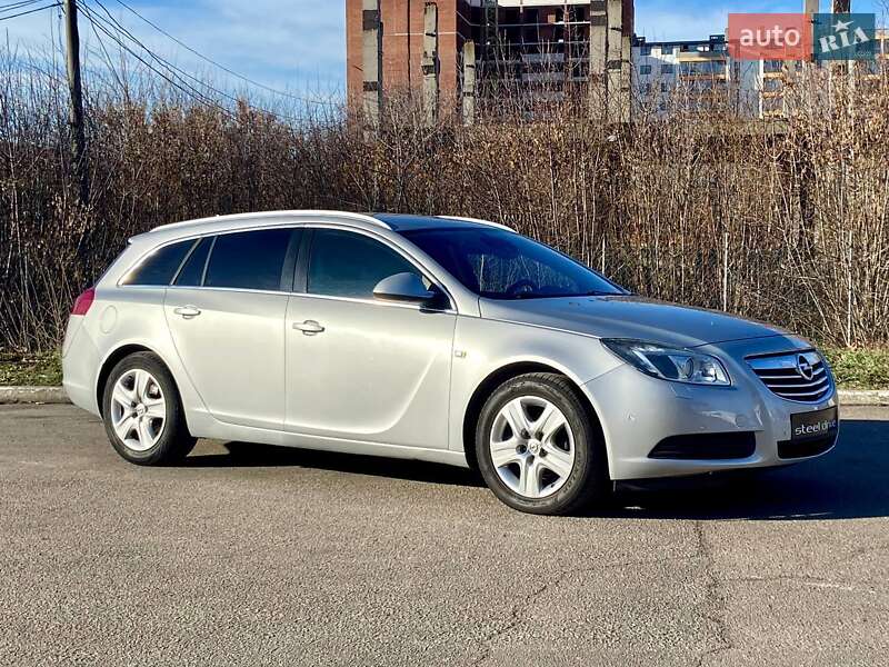 Універсал Opel Insignia 2009 в Миколаєві