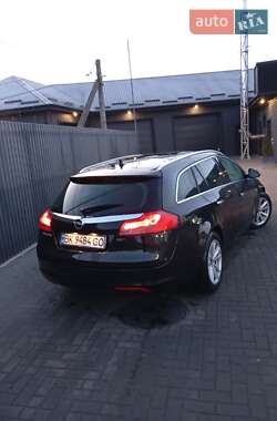 Універсал Opel Insignia 2010 в Сарнах