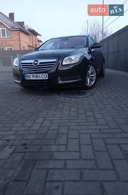 Універсал Opel Insignia 2010 в Сарнах