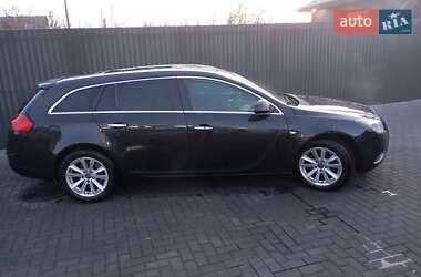 Універсал Opel Insignia 2010 в Сарнах