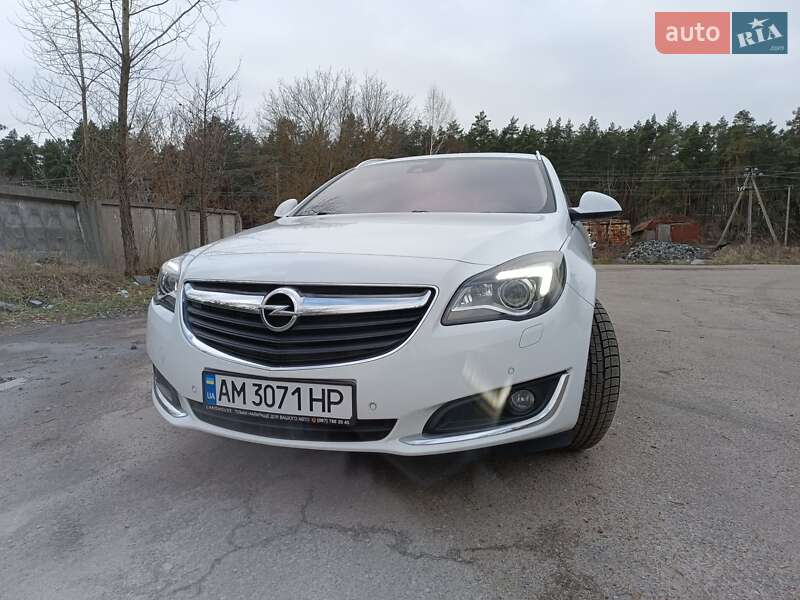Універсал Opel Insignia 2015 в Коростишеві