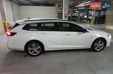 Универсал Opel Insignia 2021 в 