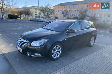 Універсал Opel Insignia 2010 в Мілієве