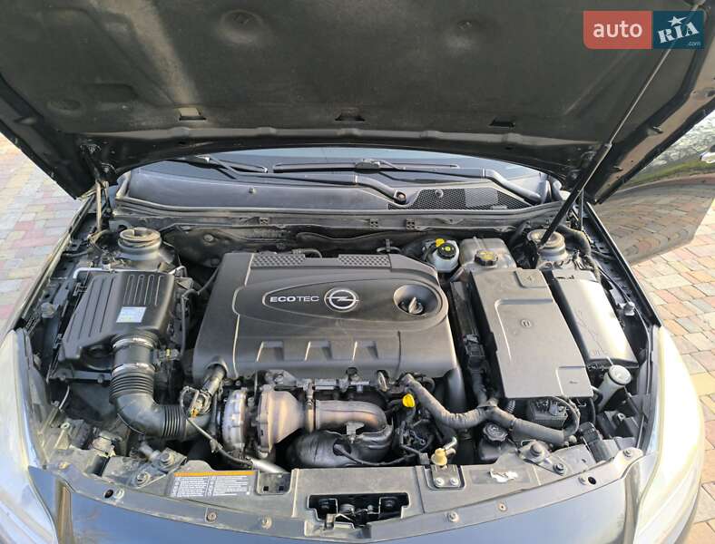 Ліфтбек Opel Insignia 2010 в Миргороді