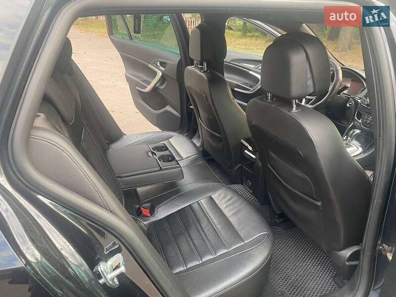 Універсал Opel Insignia 2013 в Черкасах