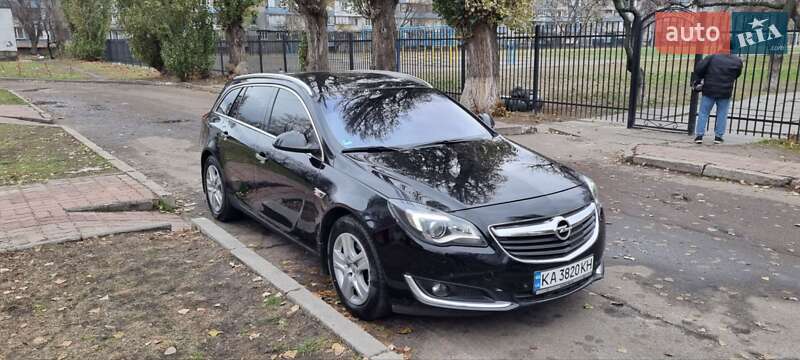 Универсал Opel Insignia 2014 в Киеве