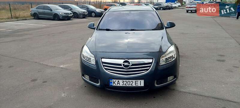 Універсал Opel Insignia 2010 в Броварах