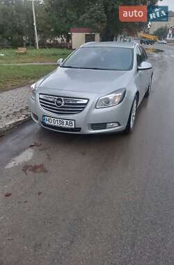 Універсал Opel Insignia 2011 в Борщеві